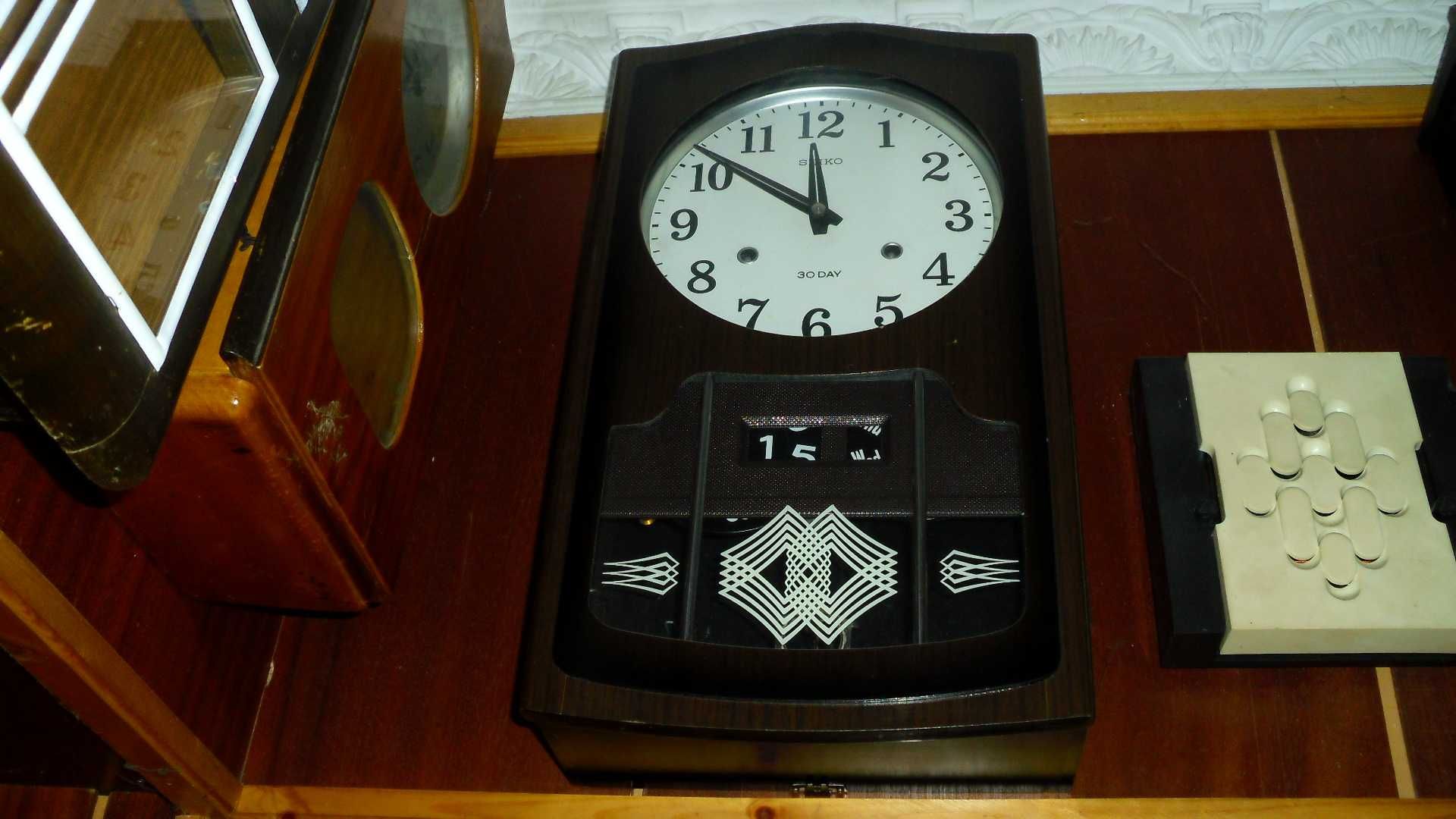 Стенни часовници 6бр колекция от соца и SEIKO