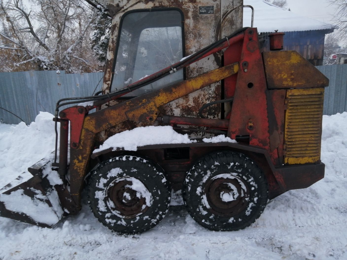 продам минипогрузчик барс