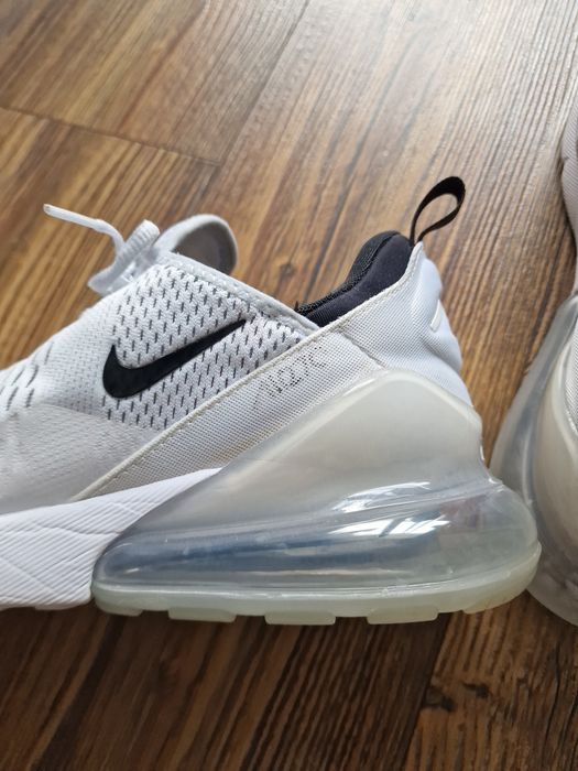 Страхотни мъжки маратонки NIKE MAX 270 , номер 45