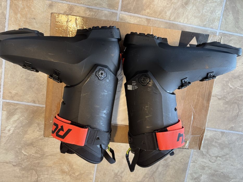 Clapari ski Fischer RC4 The Curv GT 120 marime 43-44 Eu 28,5 Mondo