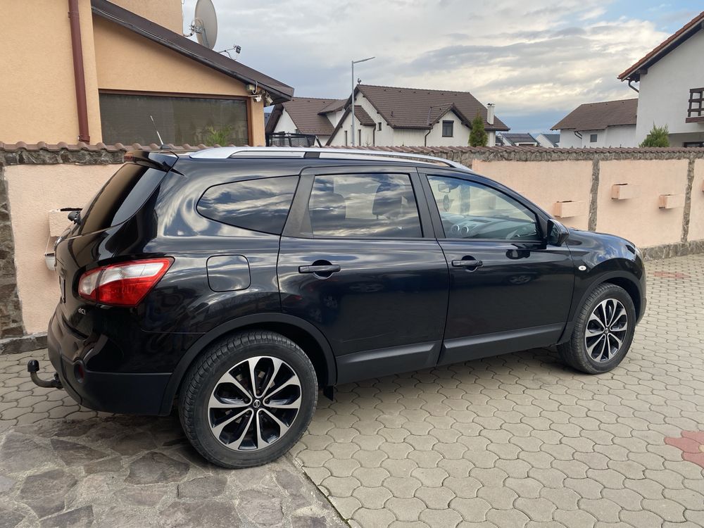 Nissan qashqai+2 4x4