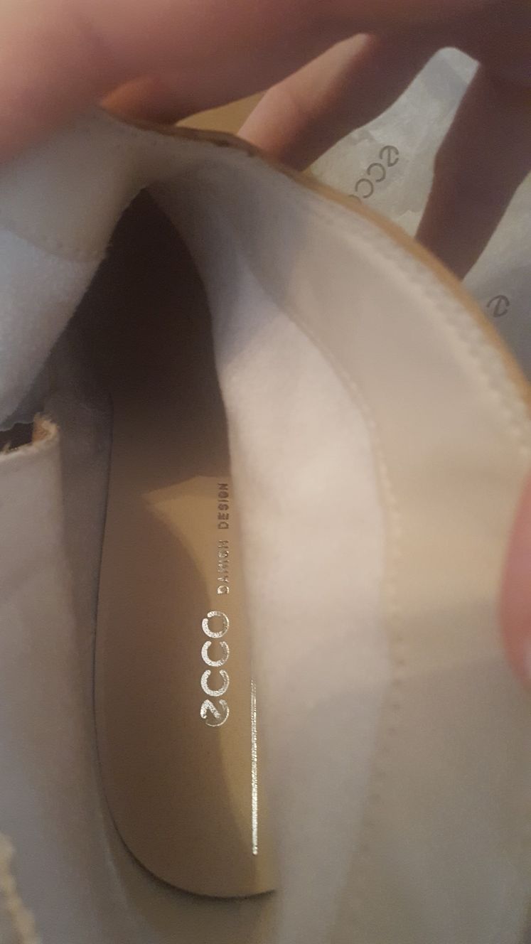 Botine Ecco Camel