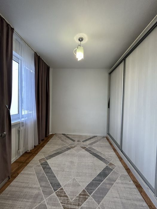Продам 4 к кв, в 5 мкр.