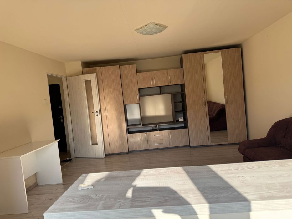 Vand apartament cu o camera