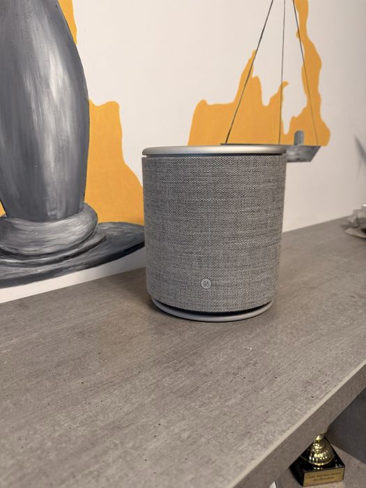 Boxa Bang & Olufsen M5 premium in stare 9,5/10, cutie