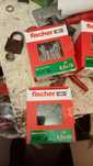 Holsuruburi de lemn la 20lei cutia firma fischer reca
