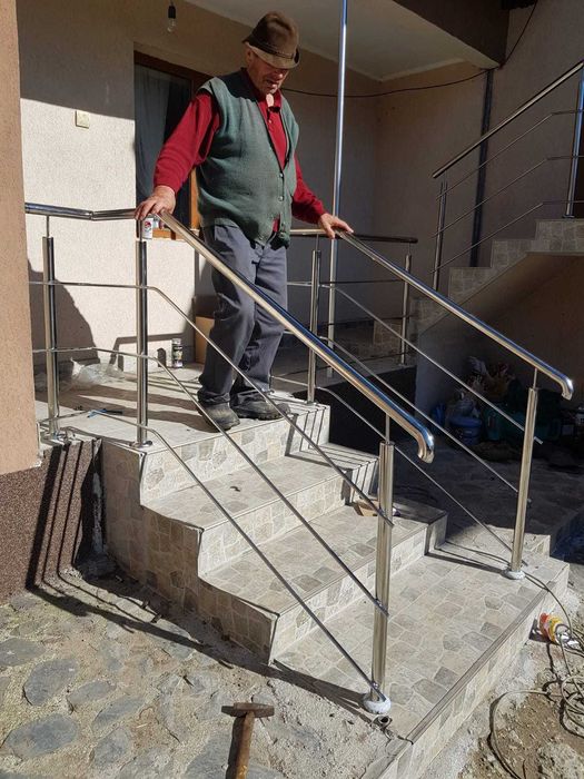 Porti din fier forjat,Balustrade inox sau inox cu sticla ,sau lemn