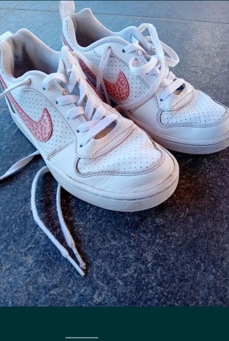 adidasi nike copil fata marime 35 36 stare impecabila