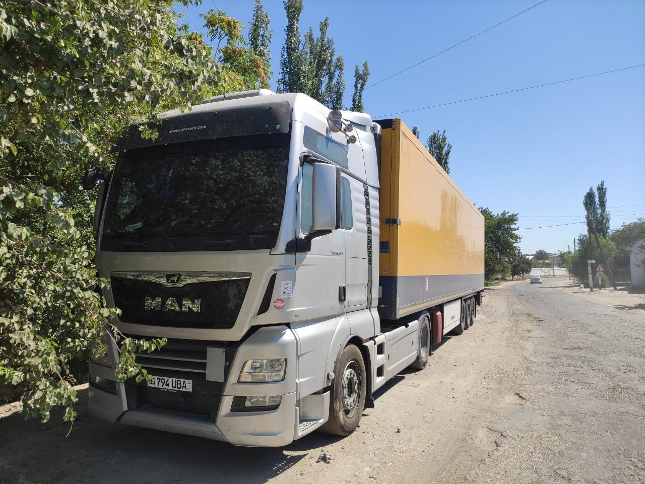 Тгяч MAN 500 тгх реф Krone faqat varyantga beriladi
Прицеп реф Schmitz