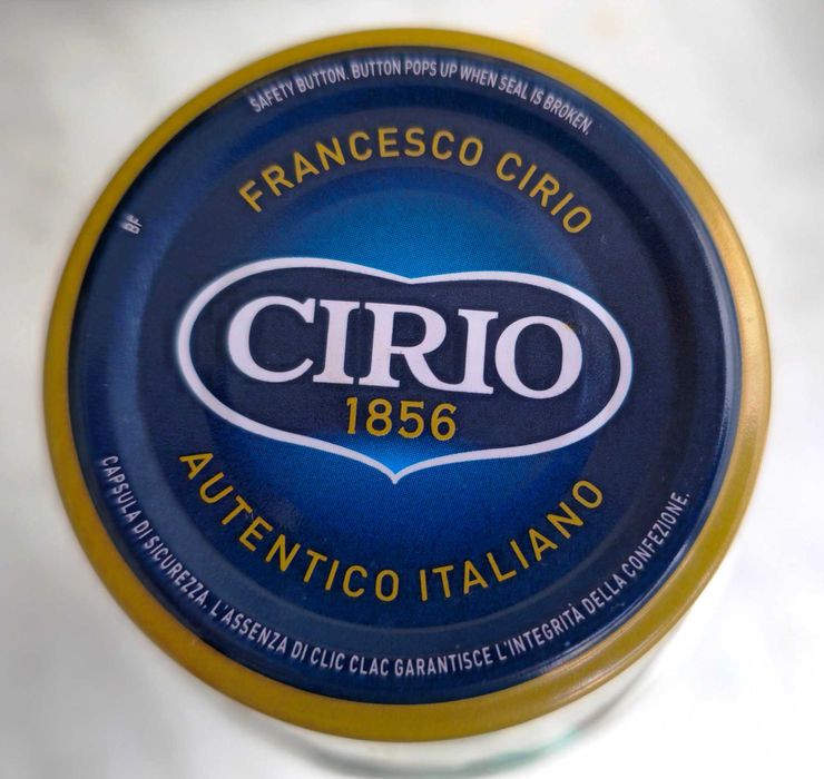 Продавам втора употреба чисти бутилки/шишета  с винтови капачки