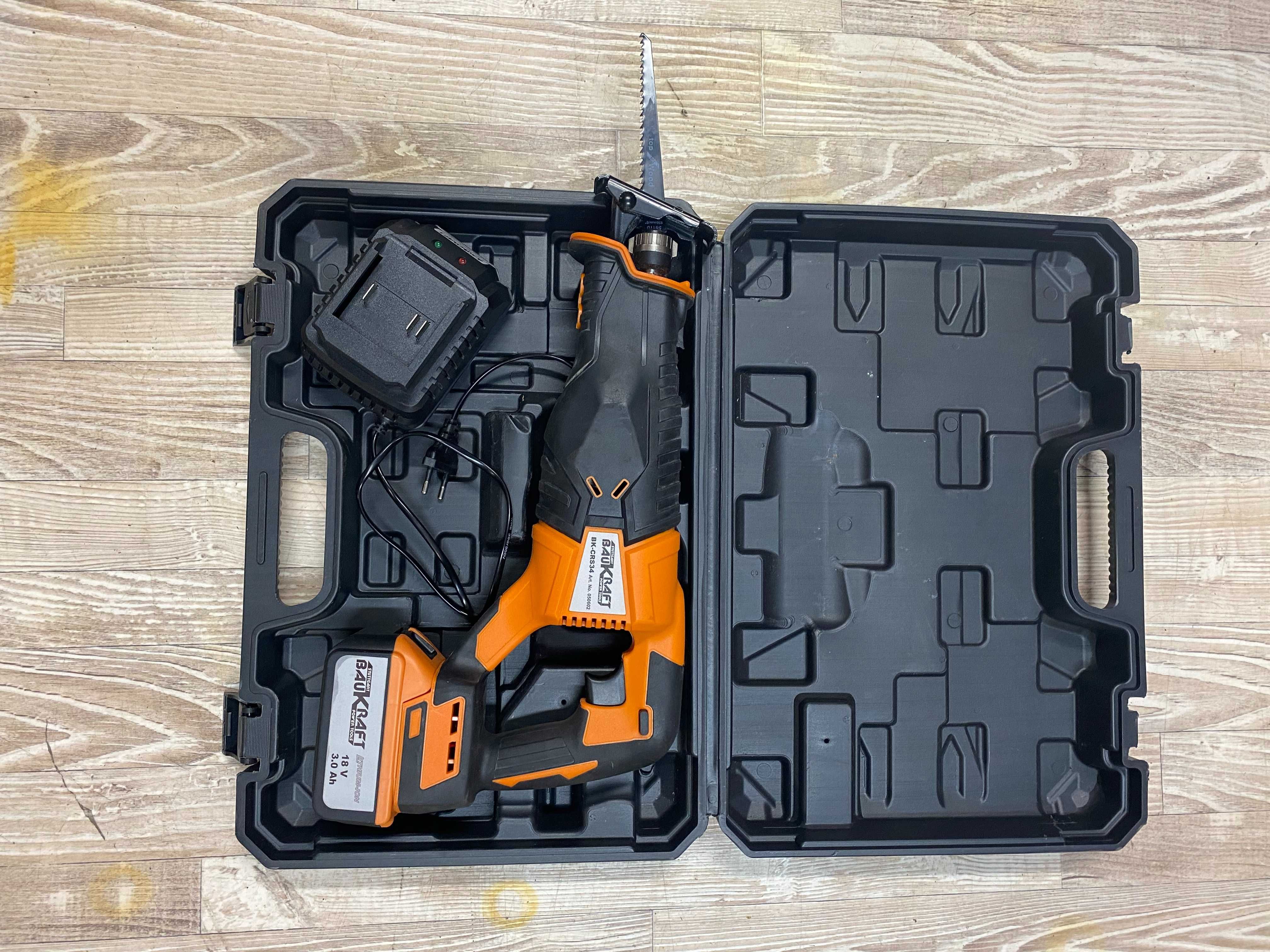 Резачка18V 150mm(6")SDS 1/4".043"(1.1mm)37 4Ah куфар /Трион саблен