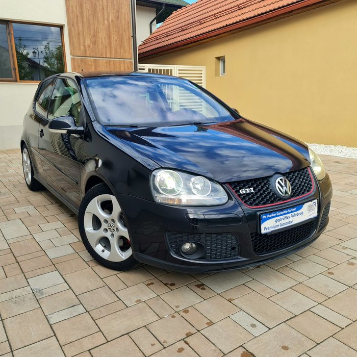 Volkswagen Golf GTI - 200 CP
