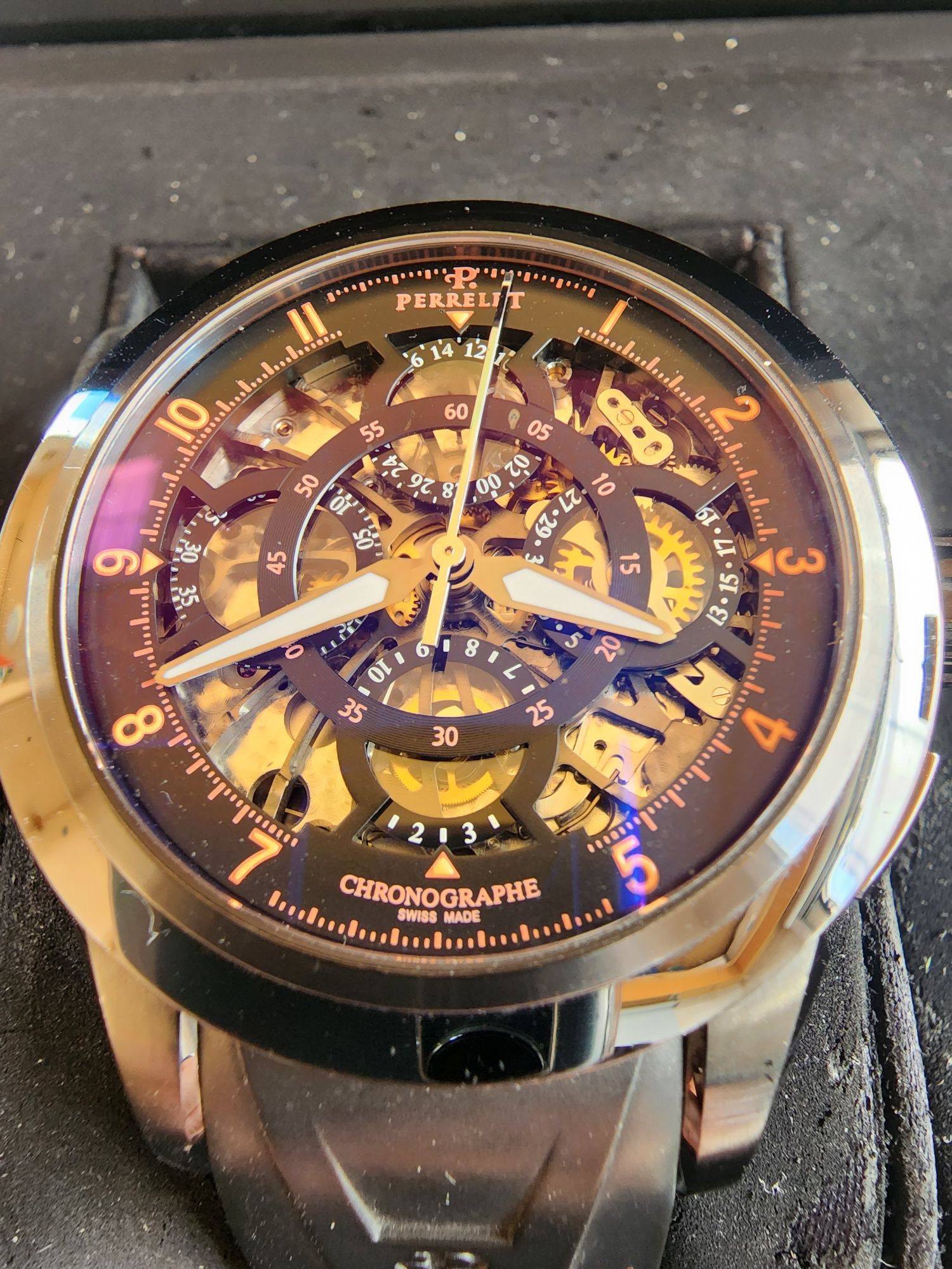 Автоматичен часовник Perrelet Chronograph Skeleton GMT