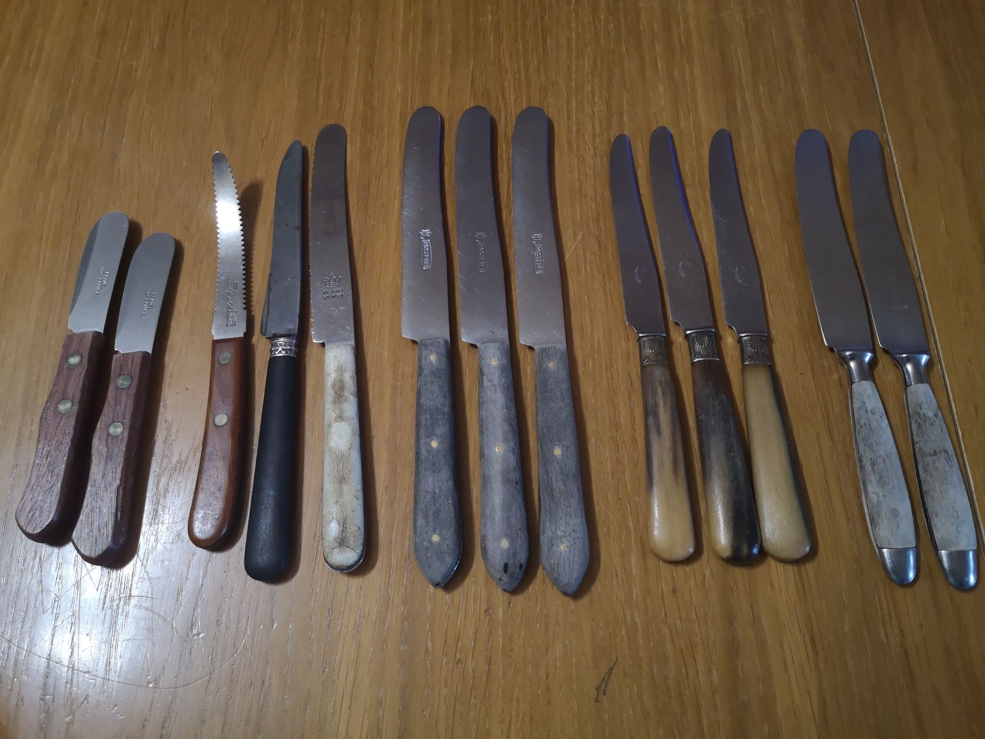 Set de cuțite de colectie