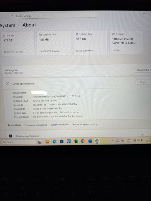 Vând laptop NOU SIGILAT Dell Pro 14 (PC14250) PRET EMAG 7300 lei