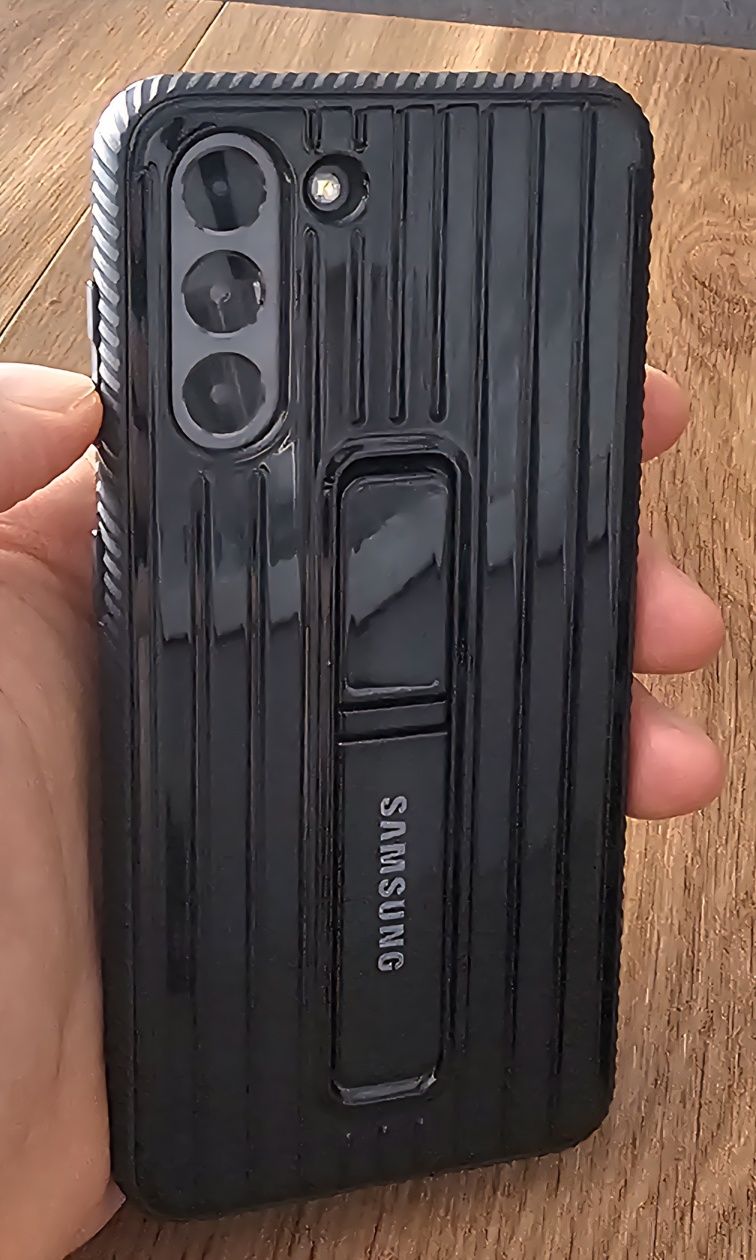 Samsung Galaxy S21 5G, 256 GB, Android 15,много запазен