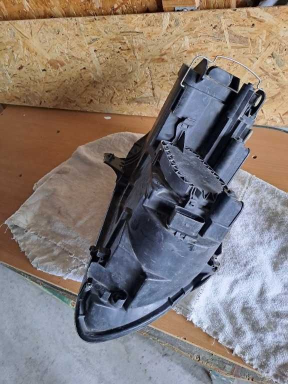 Far stanga VW Touran an 2003-2006 original