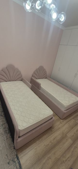 детская кровать две штуки