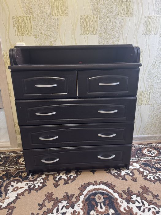 Продам комод с пеленальным столиком