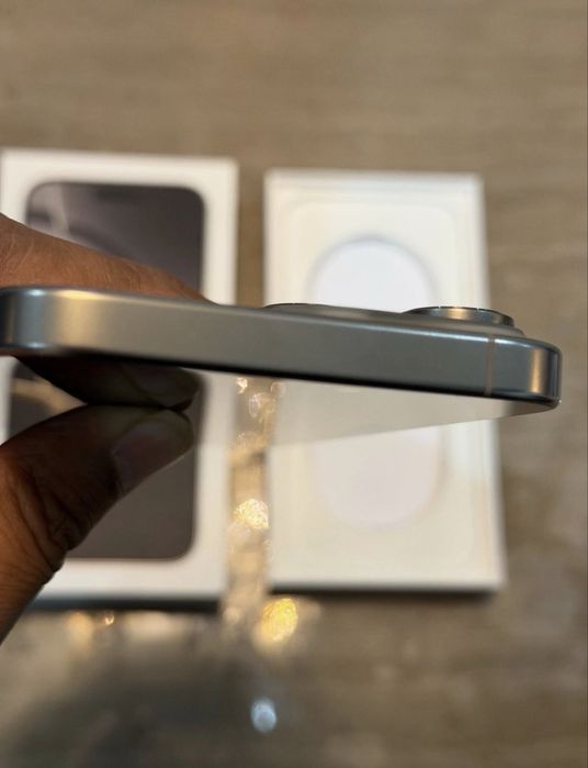 iPhone 16 Pro Max, 256GB, Natural Titanium