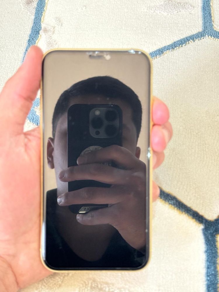 Iphone XR с гарантий