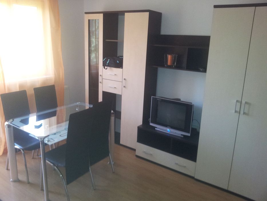 Apartament Drumul Taberei v-a-v parcul Moghioros cu 4 camere