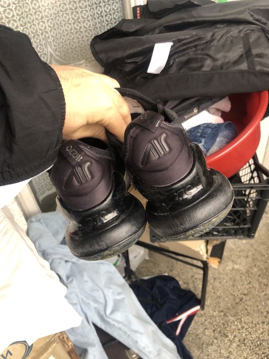 Nike air 270 оригинални обувки 43