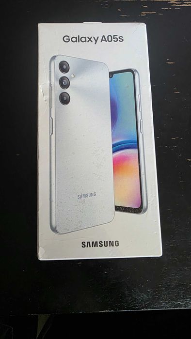НОВИ Samsung Galaxy A05s + безжични слушалки