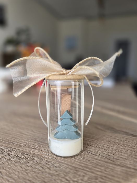 Коледни свещи за подарък