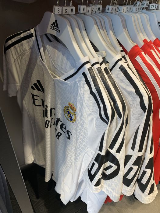 Оригинални Футболни Тениски