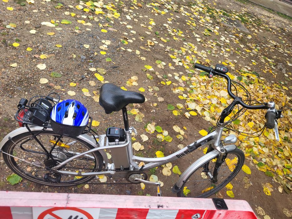 Bicicleta electricâ/ combinată e.toures