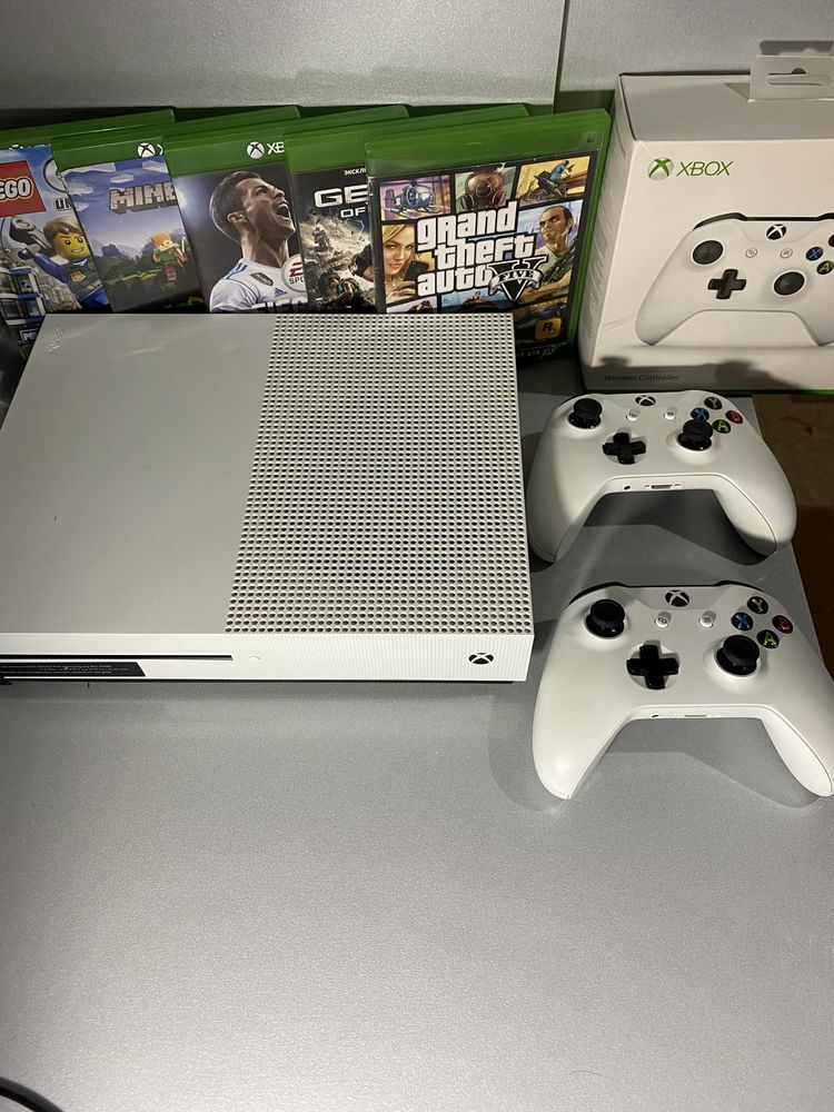 Приставка Xbox S | 1TB 2x джойстика