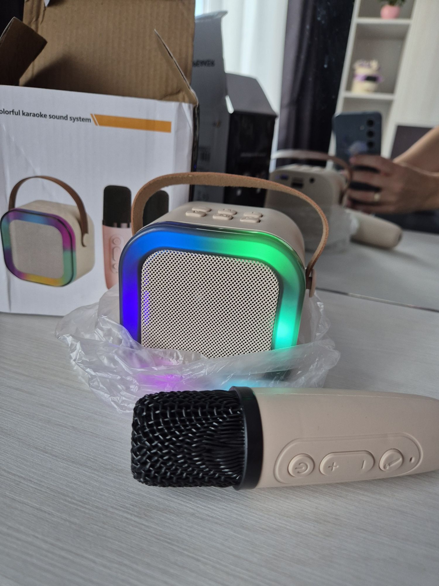 Bluetooth Тонколонка с безжичен микрофон