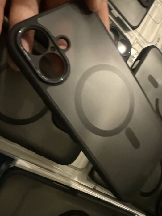 iPhone 17,17Pro/Max,13,14,15,16,16Pro/Max черен Magsafe Мат