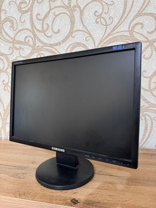 Монитор Samsung в отличном состоянии