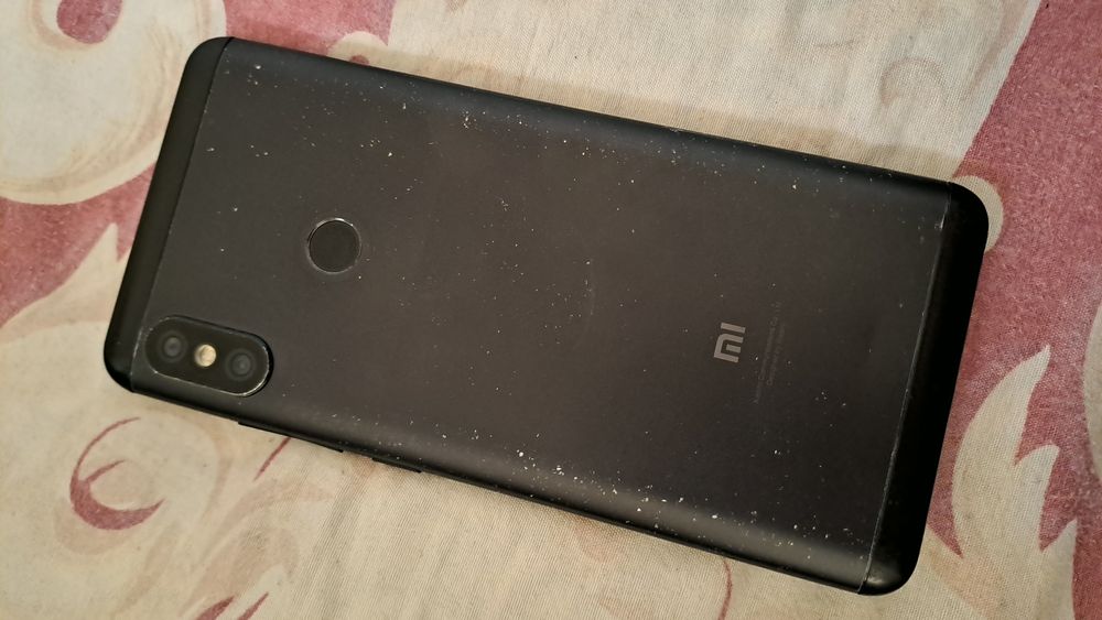 Redmi not 6 pro va zaryadnik toshlari