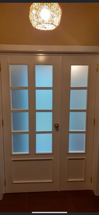 Uși din lemn masiv -tei stejar frasin.