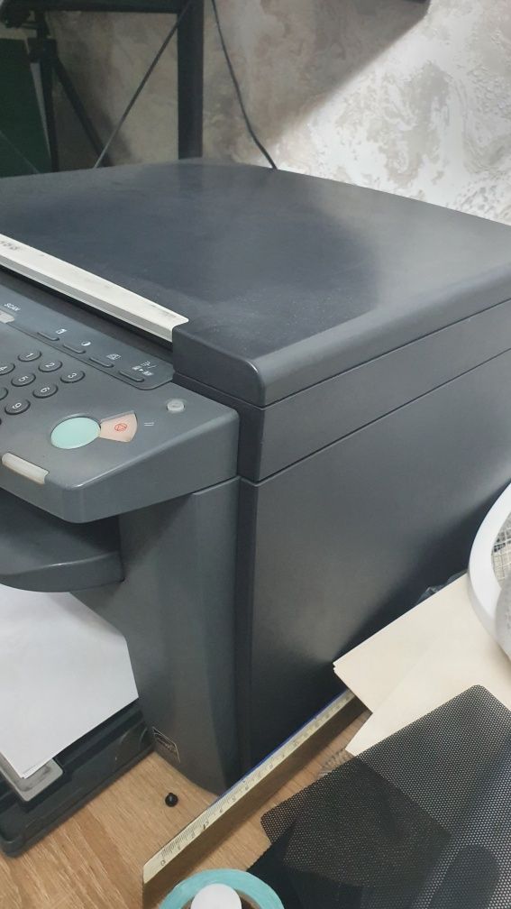 Принтер Canon 3 в 1 работает четко