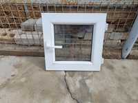 Продам пластиковое окно маленького размера диаметром 46.5 ×46.5