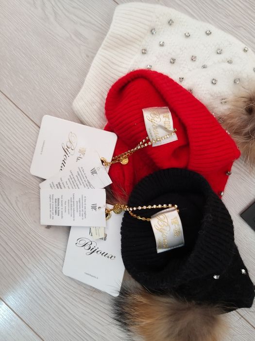 Fesuri Bijoux VDP-CLUB / Disponibil Roșu