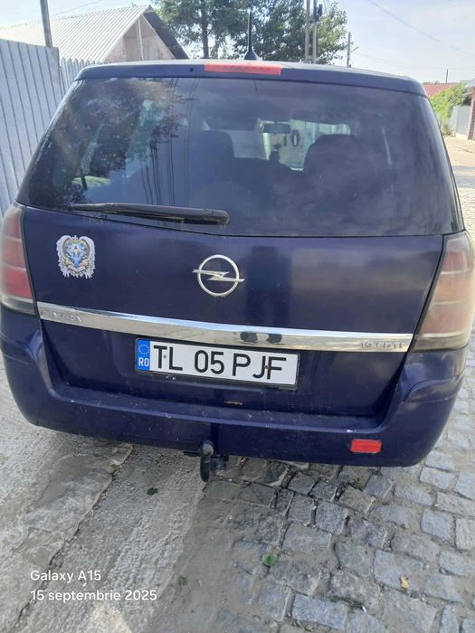 Vand opel zafira pentru dezmembrari