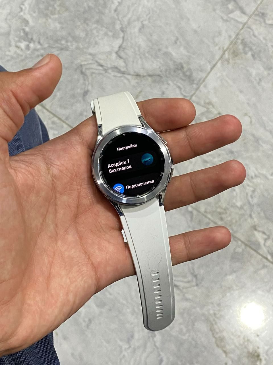 Bugungi E'lonimizda Galaxy Watch 4 classic 42 mm