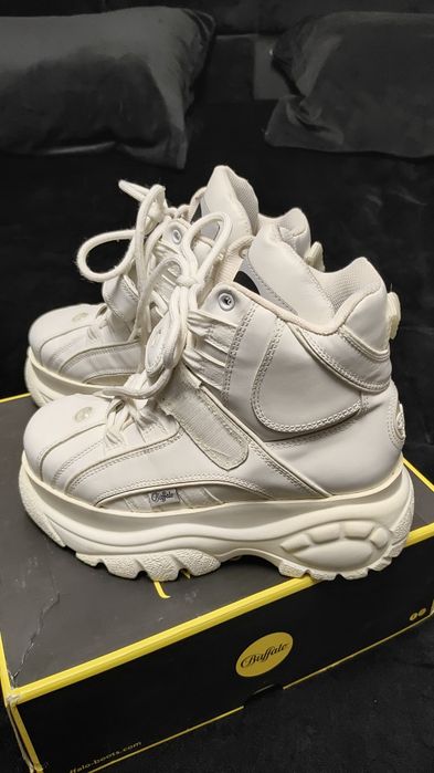 Bocanci Buffalo cu platforma, piele naturala - mar 39