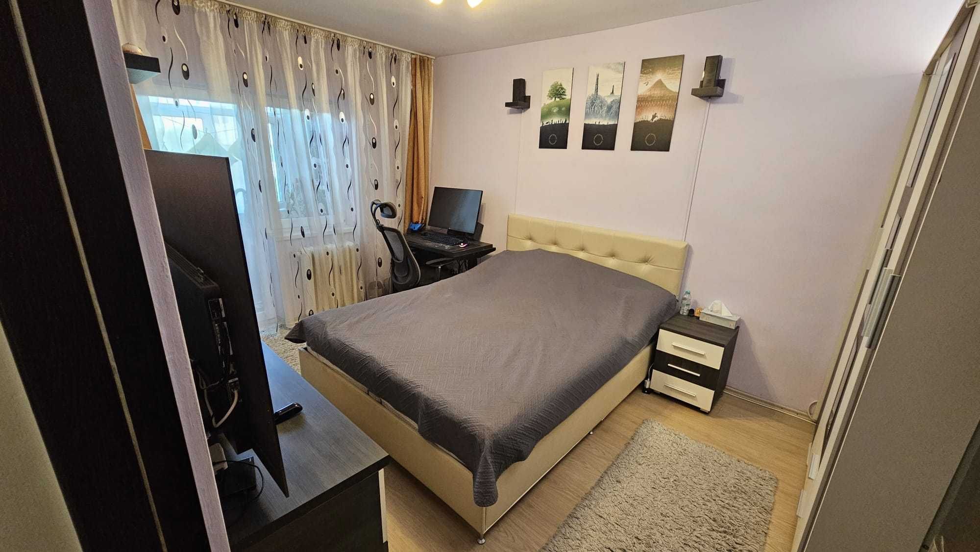 Apartament 2 camere decomandat, etaj 2, Sensul Vechi, utilat, parcare