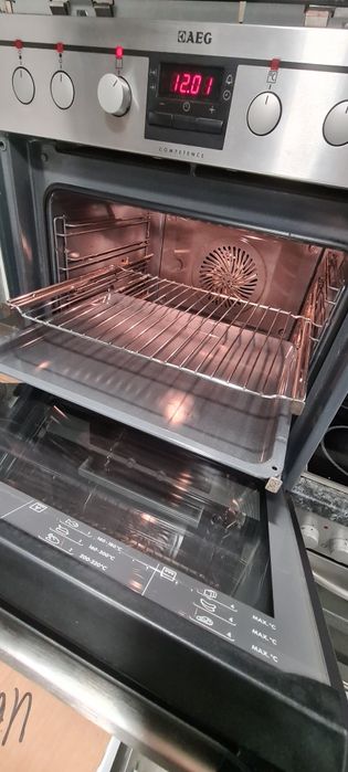 Мултифункционална фурна за вграждане 74л - AEG EE3013021M