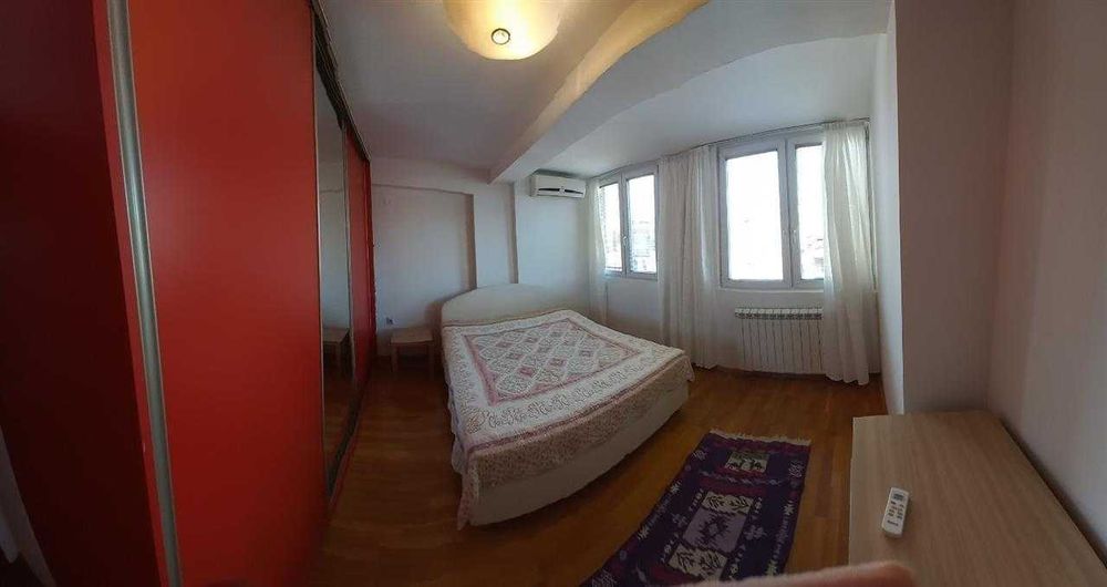 Дава се под наем Тристаен апартамент в София, Зона Б-5 - 90 кв.м за 714 € - Снимка #1