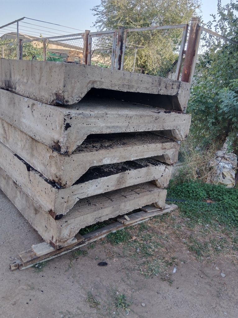 Плиты перекрытия 59×12 Б/у фундаментные блоки 40-ка, ребристые, 15×6