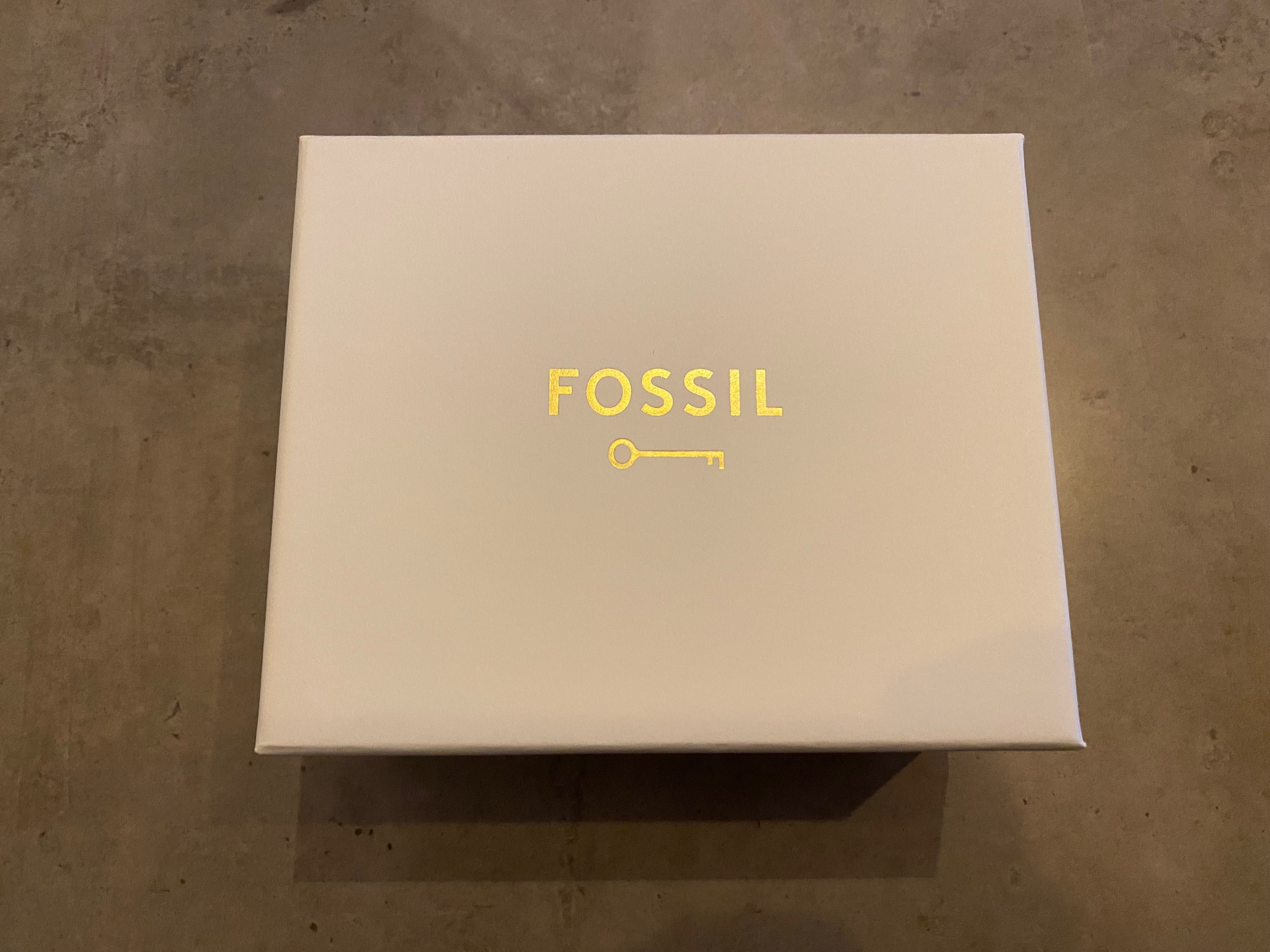 Нов мъжки часовник Fossil със сменяеми каишки