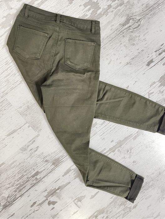 Клинове и панталони