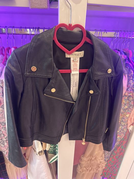 Продавам якета подходящи за предстоящия сезон